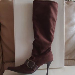 Amanda Smith 7m Brown Suede heeled boots